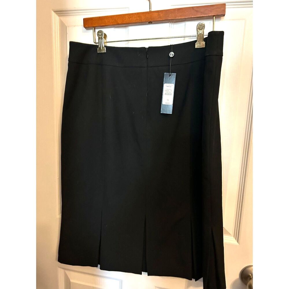 Talbots Pleated Black skirt size 12 New with tags